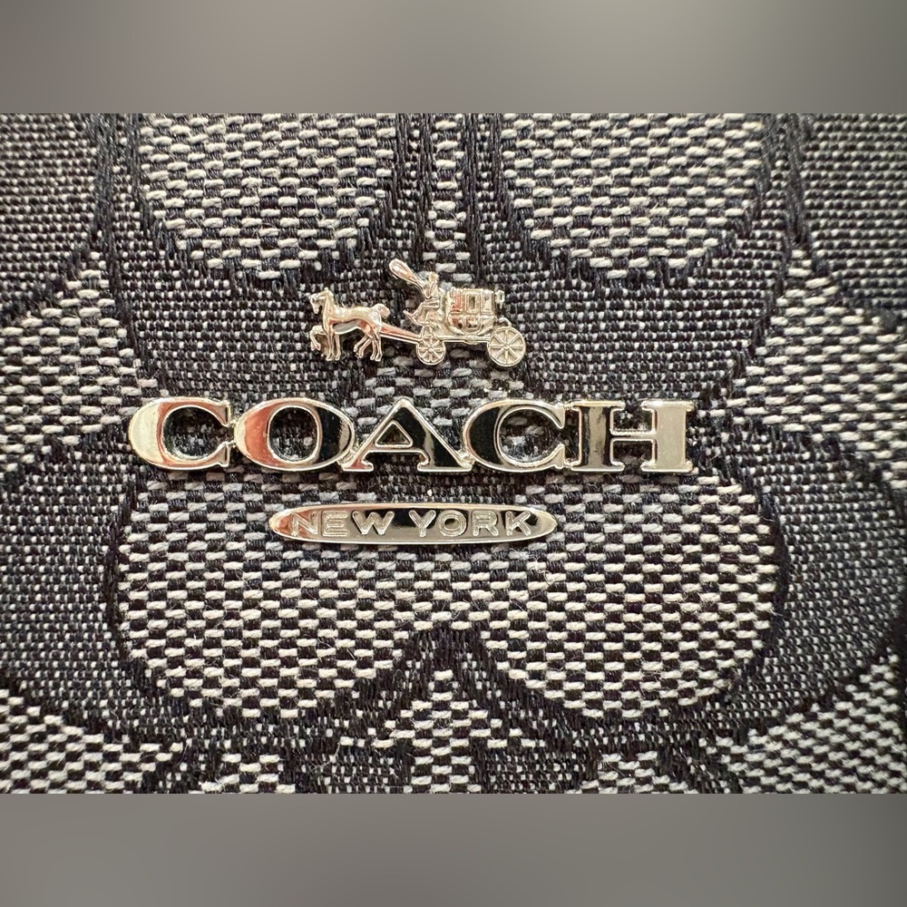 COACH Small Kelsey Satchel Signature Canvas Detachable Crossbody Strap GUC π©Άπ€©π€ - Picture 13 of 14